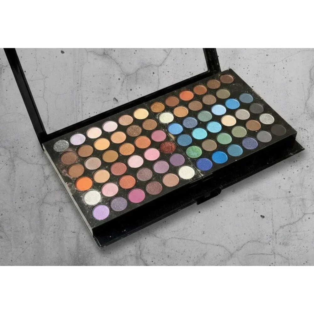 Bebe‎ 60+ Color Eyeshadow Palette NEW Neutral Shimmer Matte Full Size Makeup Set